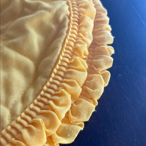Vintage Yellow Quilted Apron - Picture 6 of 6